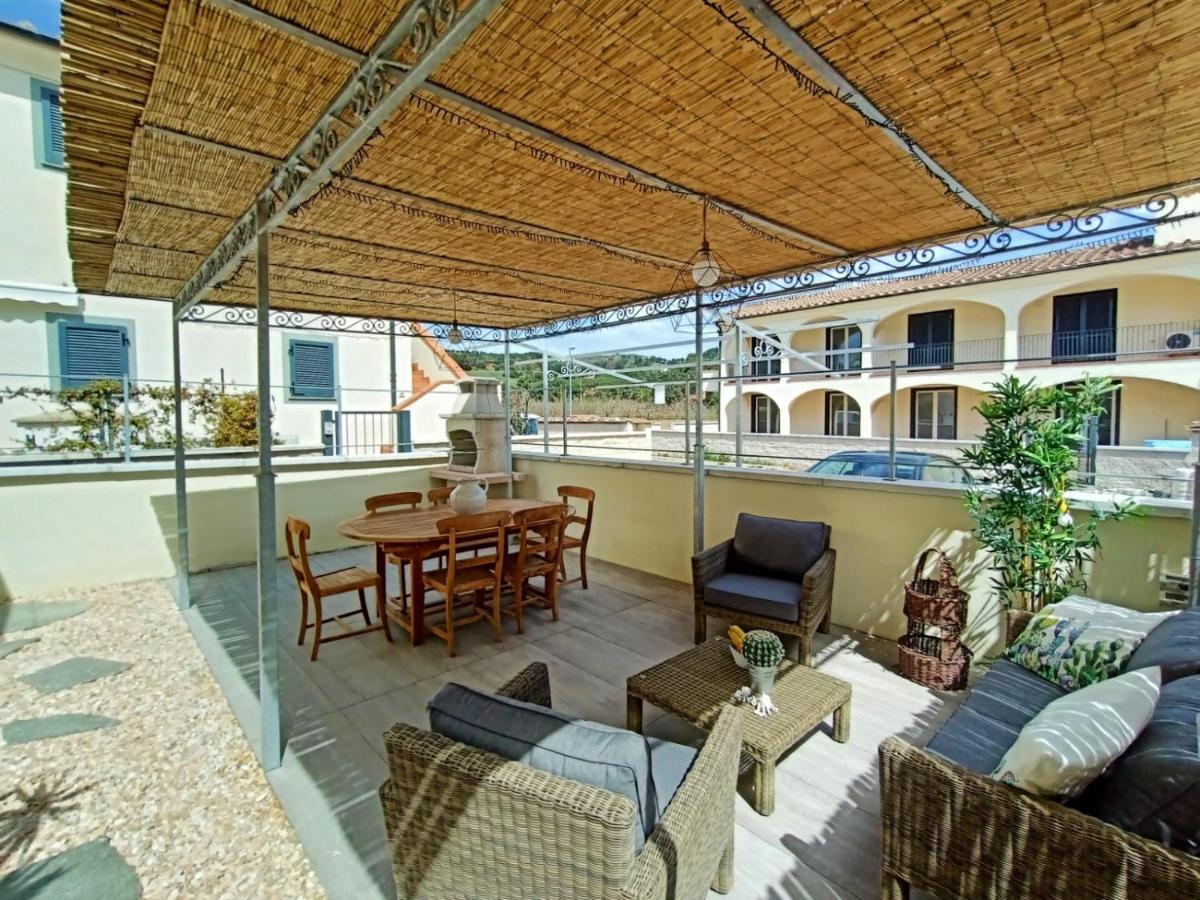 Il Polpoleo In Porto Azzurro Isola D'Elba Apartment Exterior photo